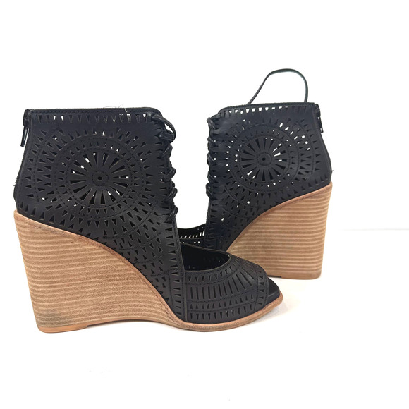 Jeffrey Campbell Women's Rodillo Perforated Leather Wedge Sandals Heels Size 6 - Picture 6 of 6